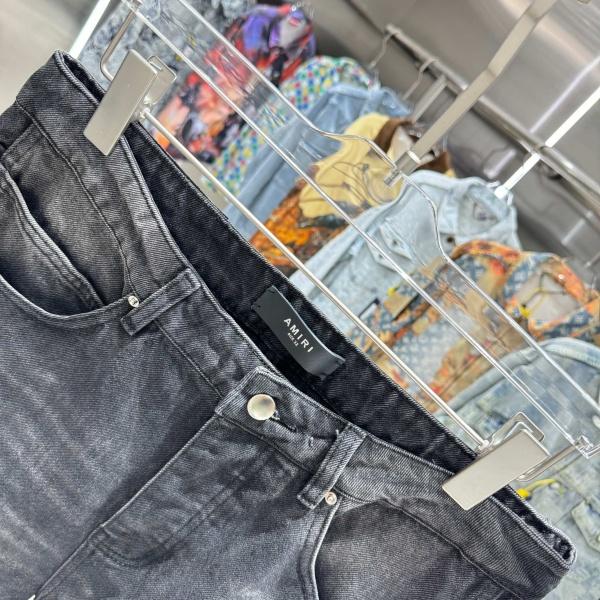 AMIRI アミリ デニムパンツ メンズ ワイドストレート パッチワーク ジャガードロゴ 切替デザイン ストリート カーゴ風