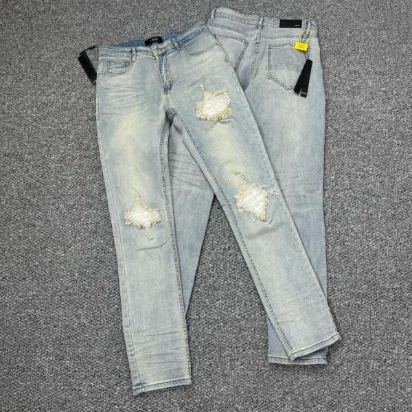 AMIRI アミリ デニムパンツ メンズ ライトブルー ダメージジーンズ クラッシュ加工 ヴィンテージウォッシュ 細身シルエット ユニセックス