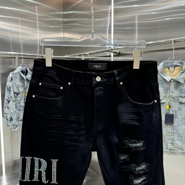 AMIRI アミリ デニムパンツ メンズ スキニーフィット ラインストーンロゴ ダメージ加工 ストレッチ ブラックデニム クラッシュ ストリート