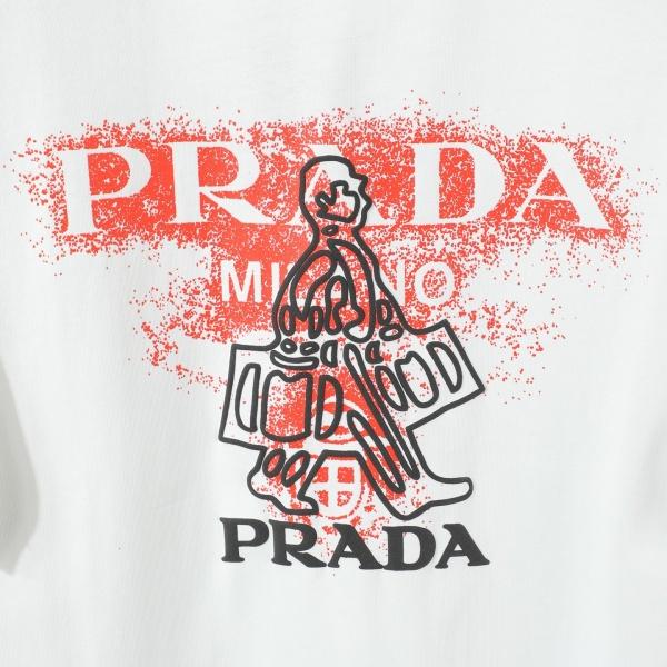 プラダ コピー 半袖Tシャツ 早春新作 胸ポケット金具付き PRADA 軽奢主義 男女ユニセックス 通勤必須アイテム 正規版 比較歓迎