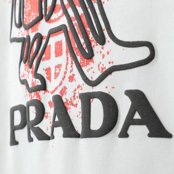 プラダ コピー 半袖Tシャツ 早春新作 胸ポケット金具付き PRADA 軽奢主義 男女ユニセックス 通勤必須アイテム 正規版 比較歓迎