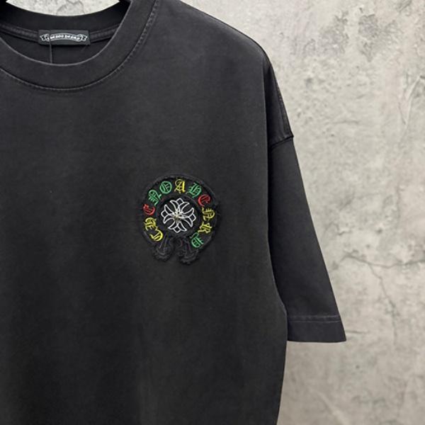 CHROME HEARTS クロムハーツ 2026新作 メンズ 半袖Tシャツ ヴィンテージウォッシュ クロスロゴ 刺繍 グラフィック オーバーサイズ  【商品説明】