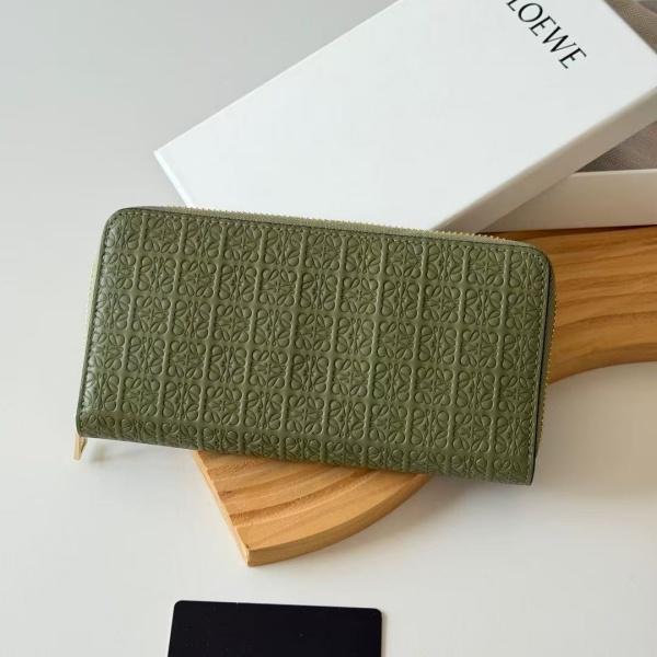 LOEWE ロエベ 2026新作 レディース ラウンドファスナー 長財布 エンボスレザー 編み込み風 ウォレット 上品 シンプル