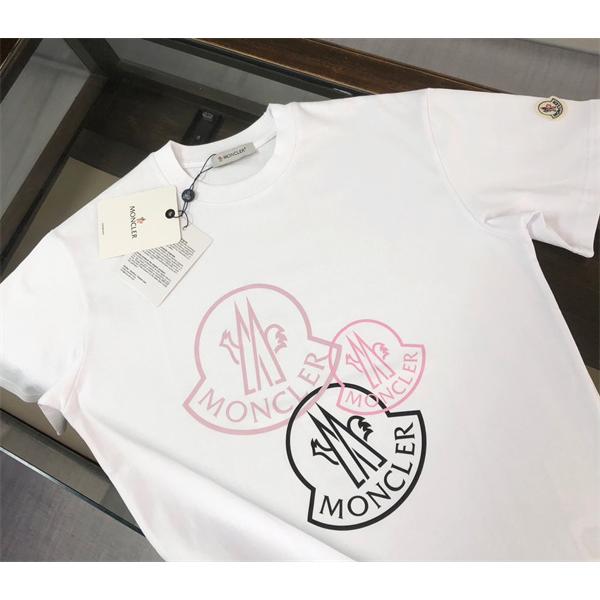 ホワイト 半袖Tシャツ MONCLER ハートロゴプリント モンクレール コピー 袖ワッペン クルーネック ピンクブラック グラフィック