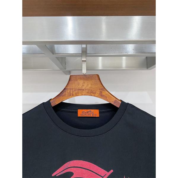 ブラック 半袖Tシャツ HERMES ドラゴンプリント エルメス コピー レッドグラフィック クルーネック フロントデザイン