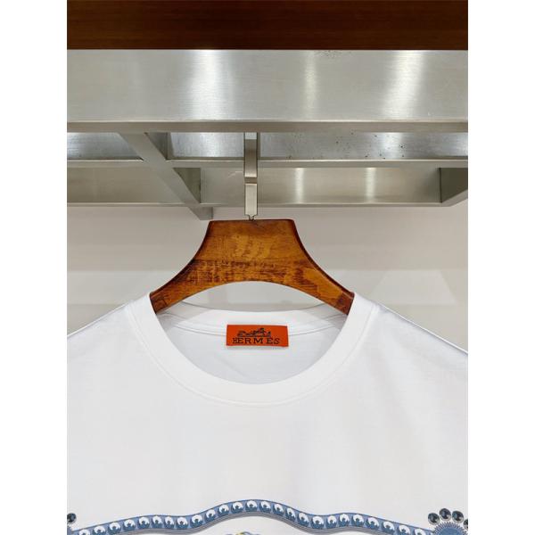 ホワイト 半袖Tシャツ HERMES スカーフ柄プリント エルメス コピー ホースモチーフ クルーネック フロントグラフィック