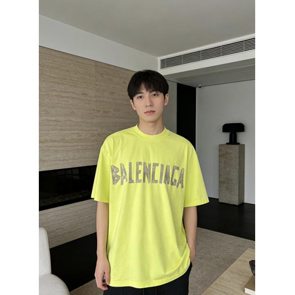 個性的文字プリント入りBALENCIAGA  バレンシアガtシャツコピー ☆2026流行り