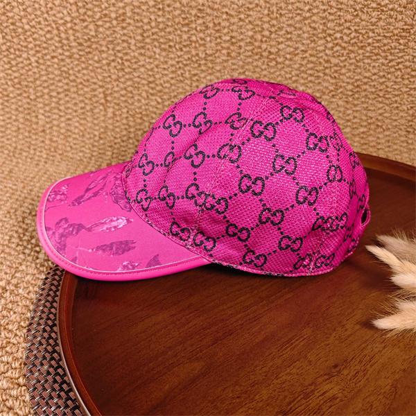 ビビッドピンク キャップ GUCCI GG総柄 グッチ コピー クリアブリム ベースボールキャップ ロゴパターン カーブつば