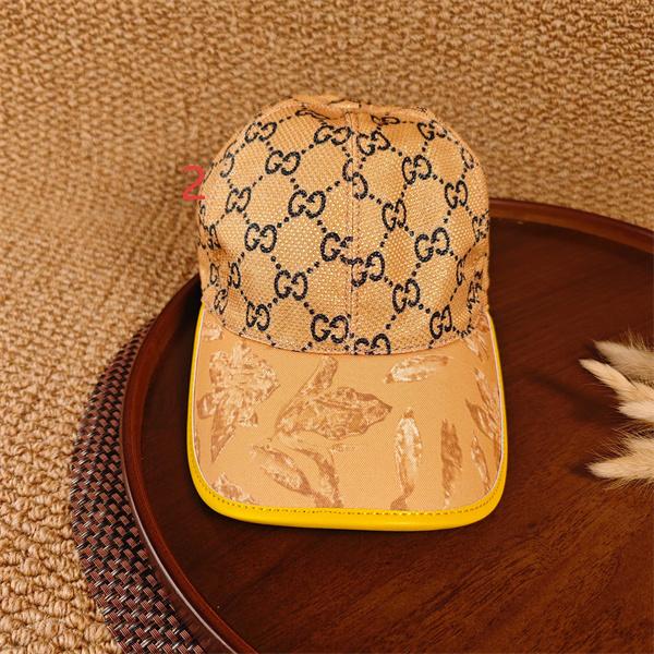 ビビッドピンク キャップ GUCCI GG総柄 グッチ コピー クリアブリム ベースボールキャップ ロゴパターン カーブつば
