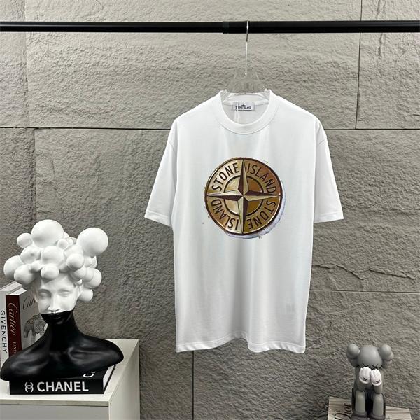 ブラック 半袖Tシャツ Stone Island ホースモチーフ ストーンアイランド コピー 馬具プリント クルーネック フロントグラフィック