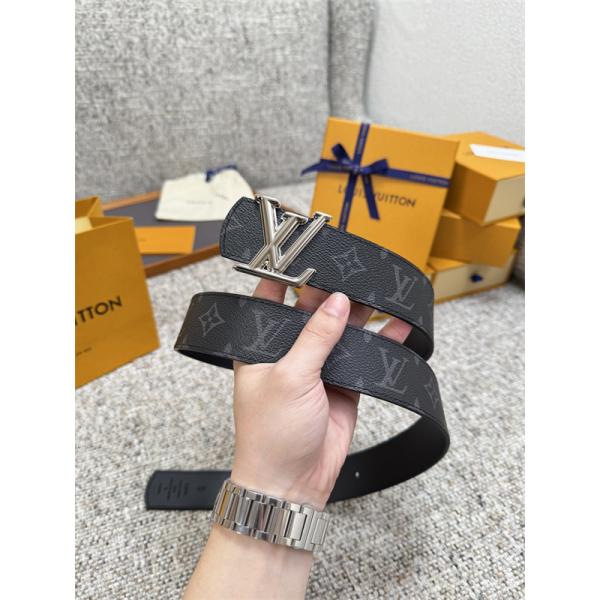 ブラック モノグラムベルト Louis Vuitton LVバックル ルイヴィトン コピー シルバー金具 レザー調 ロゴ総柄