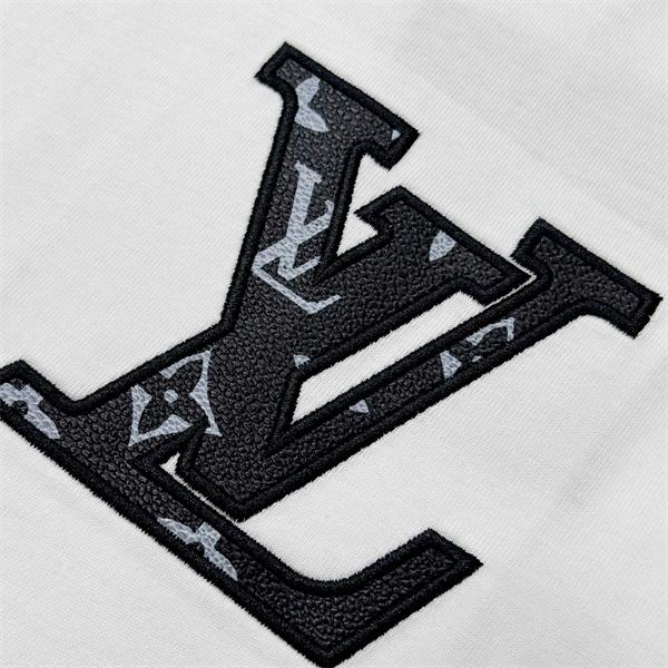 ホワイト 半袖Tシャツ Louis Vuitton センターロゴ ルイヴィトン コピー モノグラム柄LV刺繍風 クルーネック 裾袖ロゴプリント