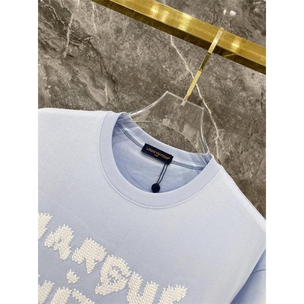 ライトブルー 半袖Tシャツ Louis Vuitton フロント英字ロゴ ルイヴィトン コピー ふわふわ文字プリント クルーネック