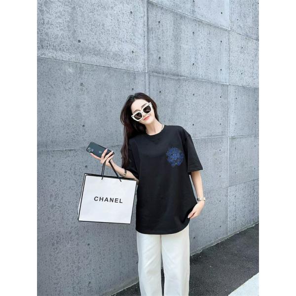 ウォッシュグレー 半袖Tシャツ Chrome Hearts 胸元ロゴプリント クロムハーツ コピー ヴィンテージ加工 クルーネック