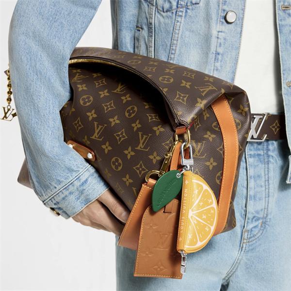 ☆2026最新☆Louis Vuitton  LEMON ☆ルイヴィトンバッグチャームスーパーコピーキーホルダーイヤホンや小銭入れ