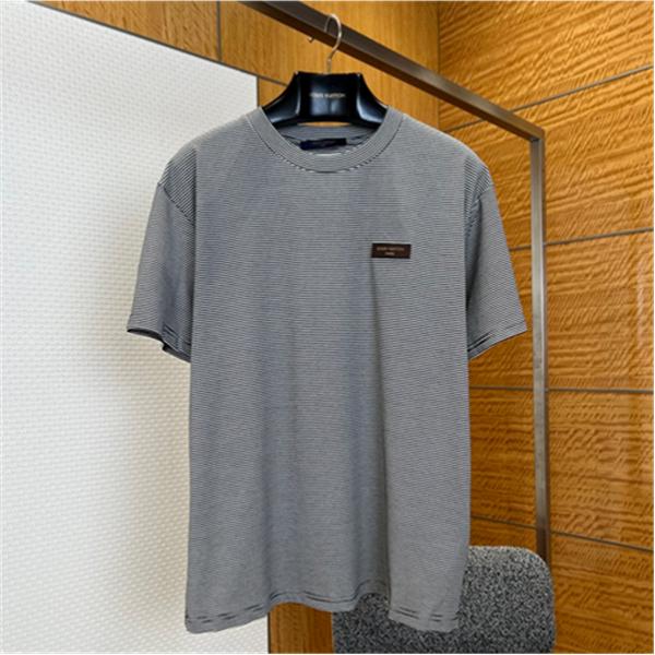  グレー 細ボーダー半袖Tシャツ Louis Vuitton ルイヴィトン コピー 胸元パッチロゴ クルーネック ゆったりシルエット