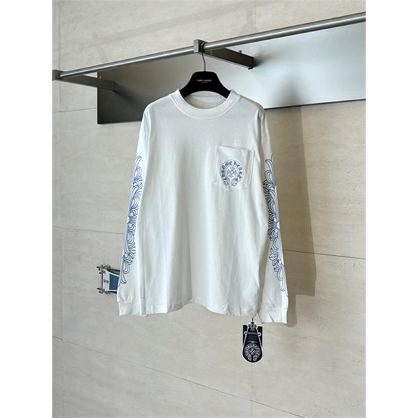  ホワイト 長袖Tシャツ Chrome Hearts クロムハーツ コピー 胸ポケットロゴ ブルースリーブグラフィック クルーネック ゆったりシルエット