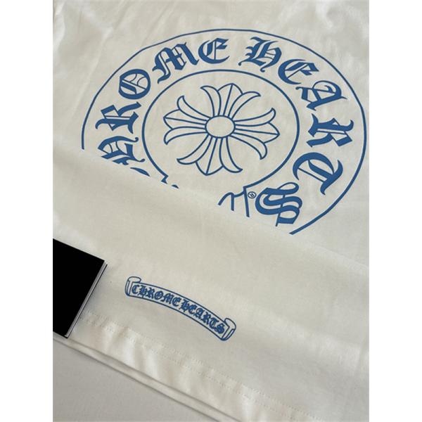  ホワイト 長袖Tシャツ Chrome Hearts クロムハーツ コピー 胸ポケットロゴ ブルースリーブグラフィック クルーネック ゆったりシルエット