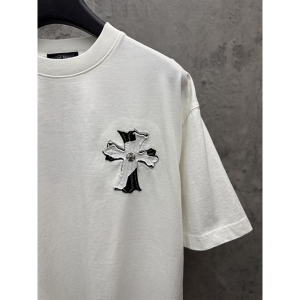 ディープグリーン 半袖Tシャツ Chrome Hearts クロムハーツ コピー 胸元サークルロゴ 同色刺繍調 クルーネック ゆったりシルエット