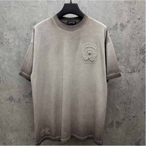 ピンク 半袖カットソー Chrome Hearts クロムハーツ コピー トーンロゴ ワンポイント刺繍風 ウォッシュ加工 丸首 カジュアルトップス