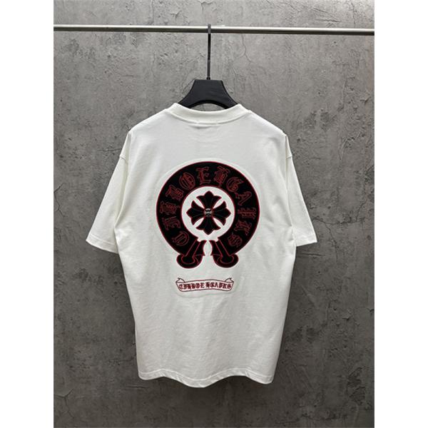 レッド 半袖Tシャツ Chrome Hearts クロムハーツ コピー 胸元サークルロゴ クルーネック ワンポイントデザイン ゆったりシルエット