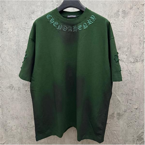 グリーン 半袖Tシャツ Chrome Hearts クロムハーツ コピー ネックゴシックロゴ ウォッシュグラデーション クロスワッペン風 ゆったりシルエット