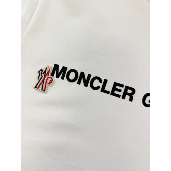 ホワイト ブラック 半袖Tシャツ MONCLER GRENOBLE モンクレール グルノーブル コピー 胸元ロゴプリント クルーネック シンプルカジュアル