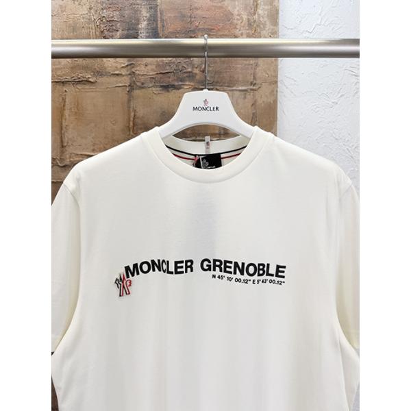 ホワイト ブラック 半袖Tシャツ MONCLER GRENOBLE モンクレール グルノーブル コピー 胸元ロゴプリント クルーネック シンプルカジュアル