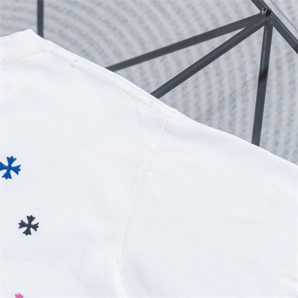 ホワイト 半袖Tシャツ Chrome Hearts クロムハーツ コピー 淡色フローラルクロス刺繍風 マルチカラー小クロス クルーネック ボックスシルエット