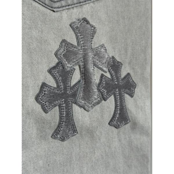  ライトグレー ストレートデニムパンツ Chrome Hearts クロムハーツ コピー クロスパッチ装飾 ウォッシュ加工 5ポケット ジーンズ