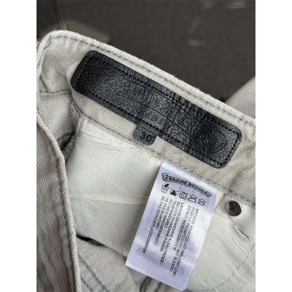  ライトグレー ストレートデニムパンツ Chrome Hearts クロムハーツ コピー クロスパッチ装飾 ウォッシュ加工 5ポケット ジーンズ