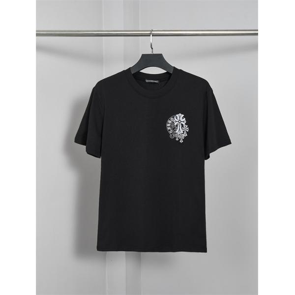 ホワイト 半袖Tシャツ Chrome Hearts クロムハーツ コピー 胸元ワンポイントロゴ バックビッグクロスグラフィック クルーネック モノトーンデザイン