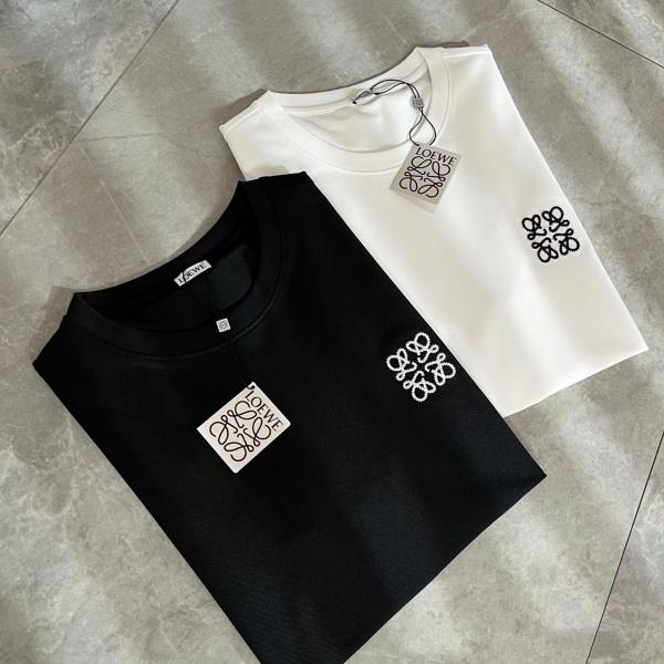 2026新作 LOEWE ロエベ コピー 刺繍ロゴ 半袖Tシャツ メンズ クルーネック ブラック 無地 シンプル 上質感 カジュアル