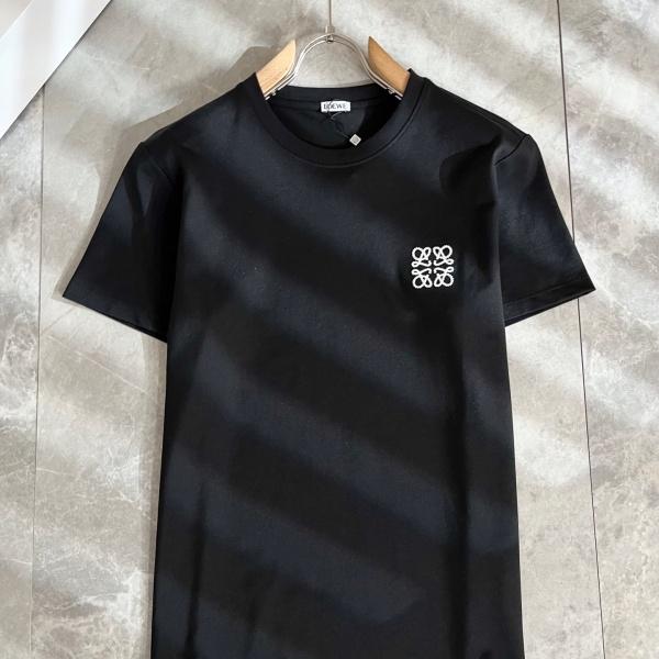 2026新作 LOEWE ロエベ コピー 刺繍ロゴ 半袖Tシャツ メンズ クルーネック ブラック 無地 シンプル 上質感 カジュアル