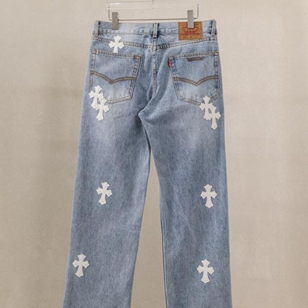 2026新作 CHROME HEARTS コピー クロムハーツ クロスパッチ デニムパンツ メンズ ワイドストレート ジーンズ ウォッシュ加工 ストリート カジュアル