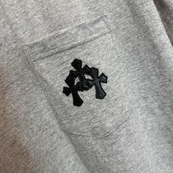 2026新作 CHROME HEARTS コピー クロムハーツ ポケットロゴ 半袖Tシャツ メンズ クルーネック グレー ミニマル ストリート カジュアル