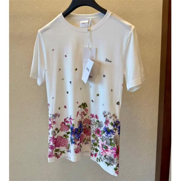 DIOR通販 ディオール tシャツ コピー ☆2026トレンド 手描きフラワーアート 裾に乱れ咲く花々
