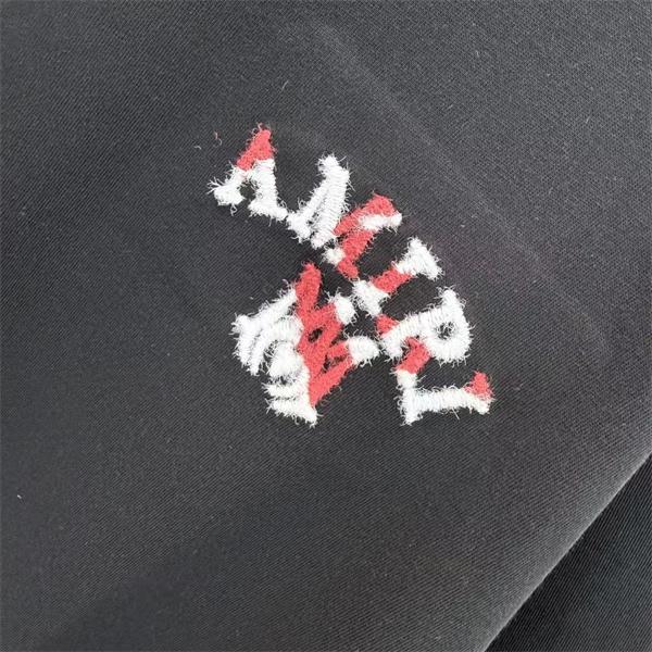 アミり半袖Tシャツコピー AMIRI 2026春夏新作 ベルベット×コントラスト刺繍 クルーネック 着心地抜群