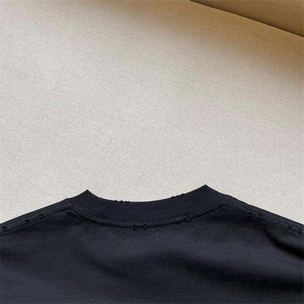 Maison margielメゾン マルジェラコピーTシャツ2026年春夏快適さ（モデル：173cm、71.5kg、Mサイズ着用）