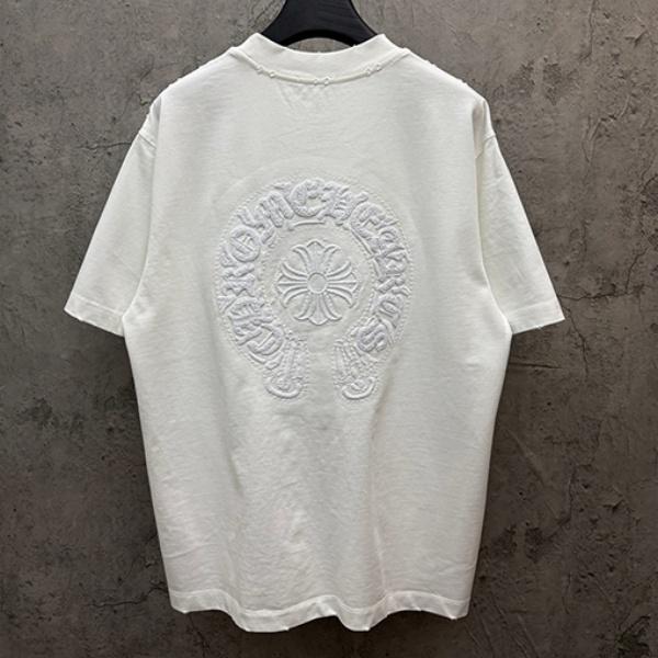 CHROME HEARTS クロムハーツ ホワイト 半袖Tシャツ 胸元エンボスロゴ クルーネック 爽麗 ゆったり 人気 トップス