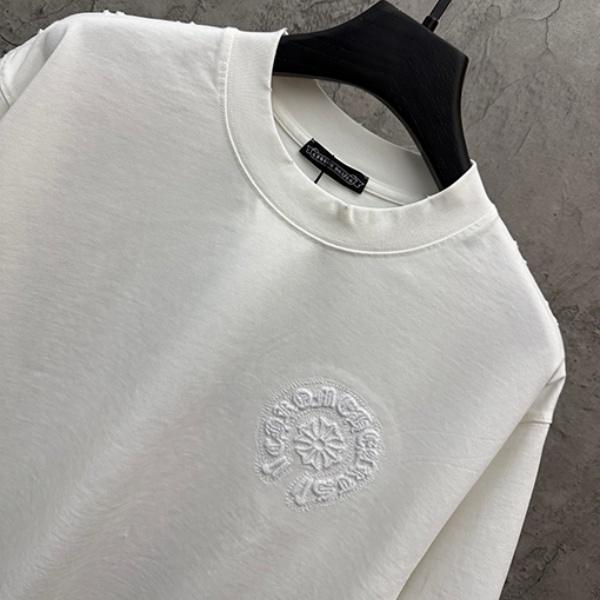 CHROME HEARTS クロムハーツ ホワイト 半袖Tシャツ 胸元エンボスロゴ クルーネック 爽麗 ゆったり 人気 トップス