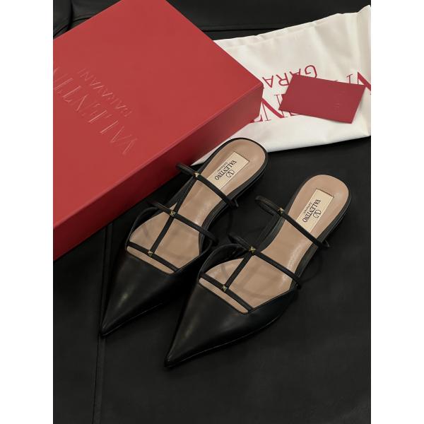 2cm高さ快適履き心地 ヴァレンティノキトゥンヒールシューズコピー VALENTINO 普段使い・デートに◎ セクシー＆エレガント