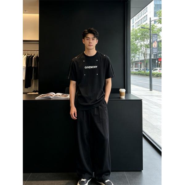 2026新品 GIVENCHYジバンシーtシャツ スーパーコピー個性的柔らかい生地人気ホワイト