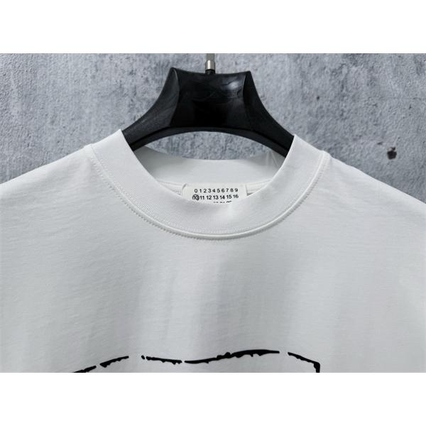 半袖ロゴ モード系 ストリートカジュアル 2026夏モデル Maison Margiela メゾンマルジェラ コピー Tシャツ 人気爆発