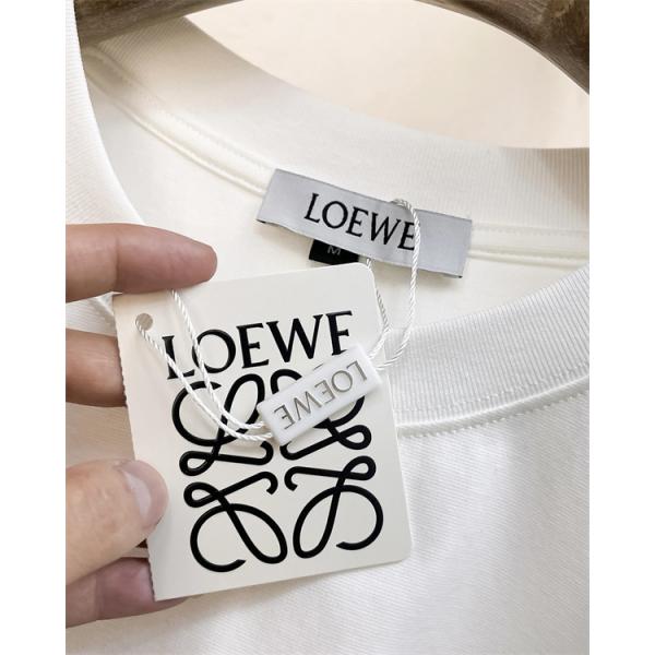 ジャケット柄ロゴ LOEWE ロエベ コピー Tシャツ メンズ グラフィックロゴ 半袖 2026新作風 映える人気トップス