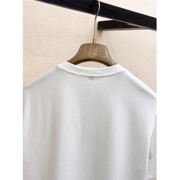 ジャケット柄ロゴ LOEWE ロエベ コピー Tシャツ メンズ グラフィックロゴ 半袖 2026新作風 映える人気トップス