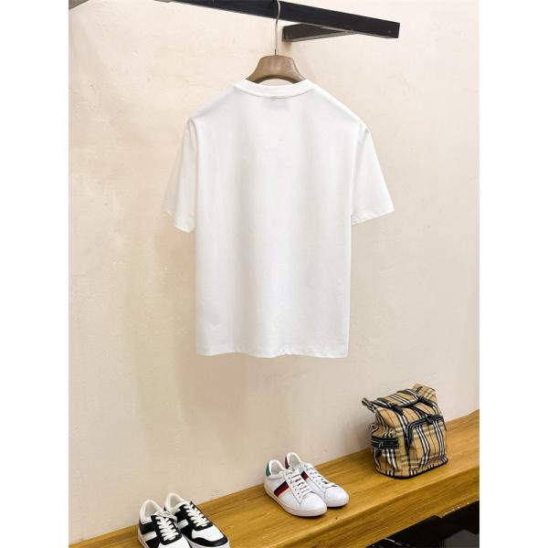 ジャケット柄ロゴ LOEWE ロエベ コピー Tシャツ メンズ グラフィックロゴ 半袖 2026新作風 映える人気トップス