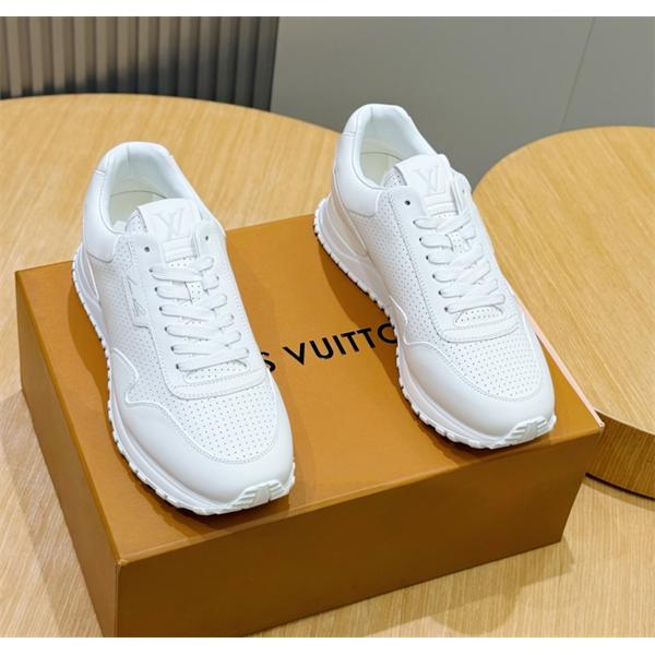 今季気になる  2026新品セール ルイ ヴィトン LOUIS VUITTON ランニングシューズコピー 激安(日本最大級)