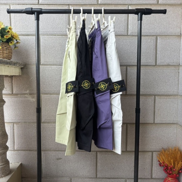 STONE ISLAND ストーンアイランド ナイロンカーゴショーツ ワッペンロゴ ドローコード ウエストゴム 軽量 撥水 ハーフパンツ メンズ