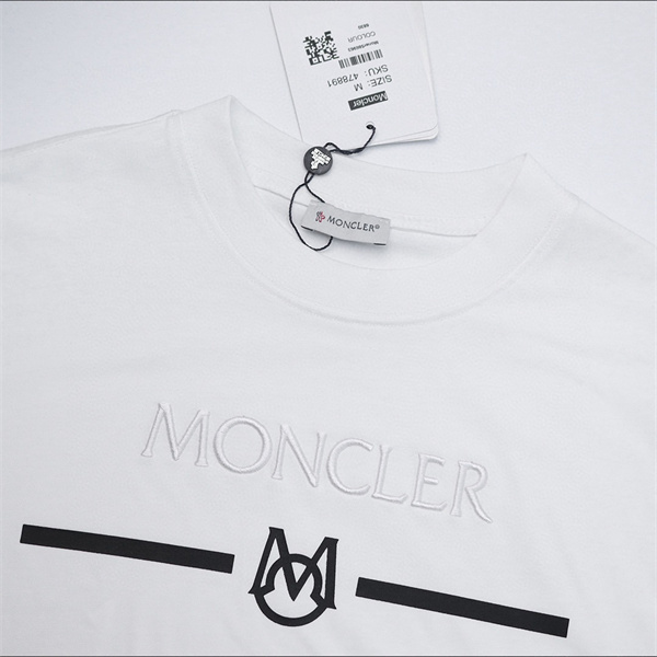 モンクレールｔシャツコピー高揚感たっぷりがシャレ見えMONCLER 新作着心地と大人の遊び心